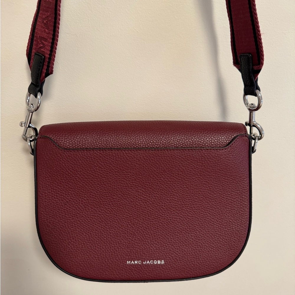 Marc Jacobs burgundy Crossbody - Picture 7 of 9